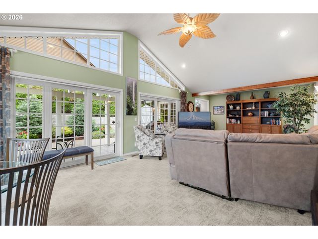 1735 Ne 169TH Ave, Portland, OR 97230
