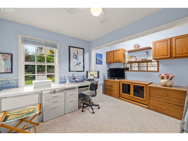 1735 Ne 169TH Ave, Portland, OR 97230