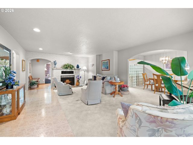 1735 Ne 169TH Ave, Portland, OR 97230