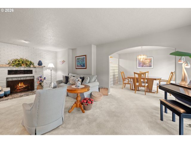 1735 Ne 169TH Ave, Portland, OR 97230