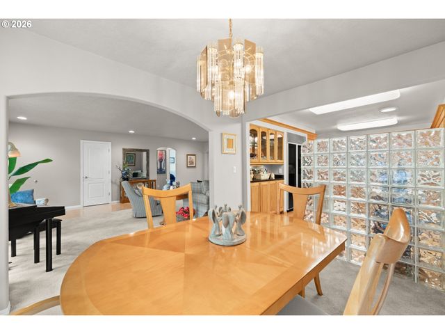 1735 Ne 169TH Ave, Portland, OR 97230