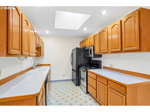720 Se 7TH St, Gresham, OR 97080