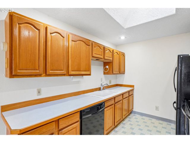 720 Se 7TH St, Gresham, OR 97080