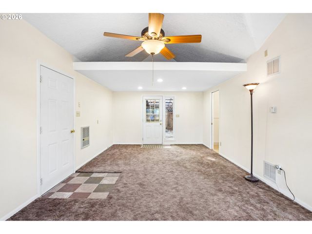 720 Se 7TH St, Gresham, OR 97080
