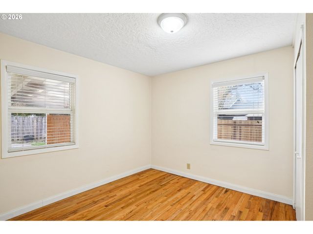 720 Se 7TH St, Gresham, OR 97080