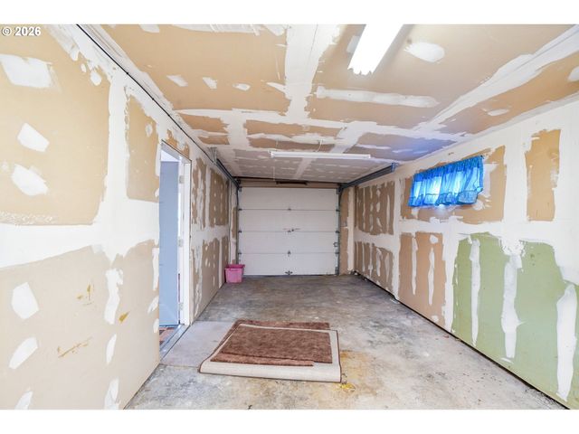 720 Se 7TH St, Gresham, OR 97080