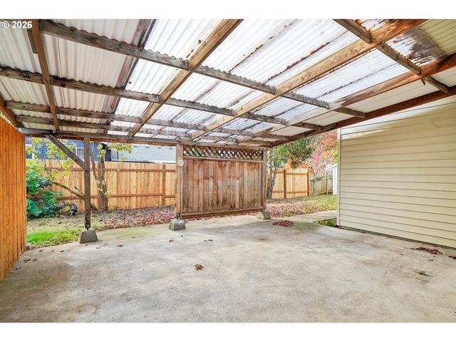 720 Se 7TH St, Gresham, OR 97080