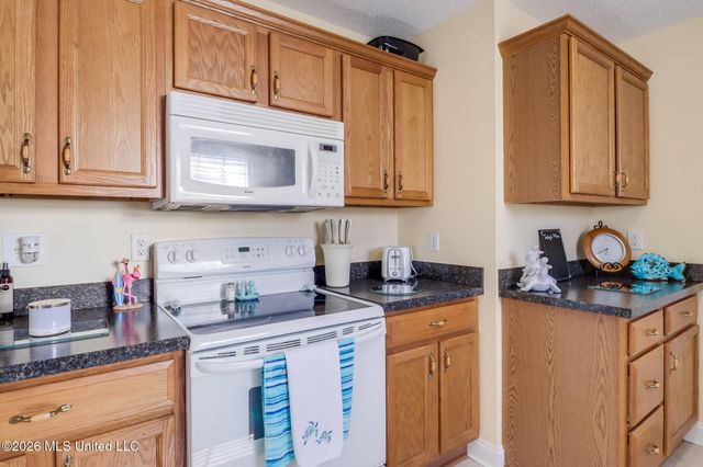 6110 Kiowa Street, Kiln, MS 39556