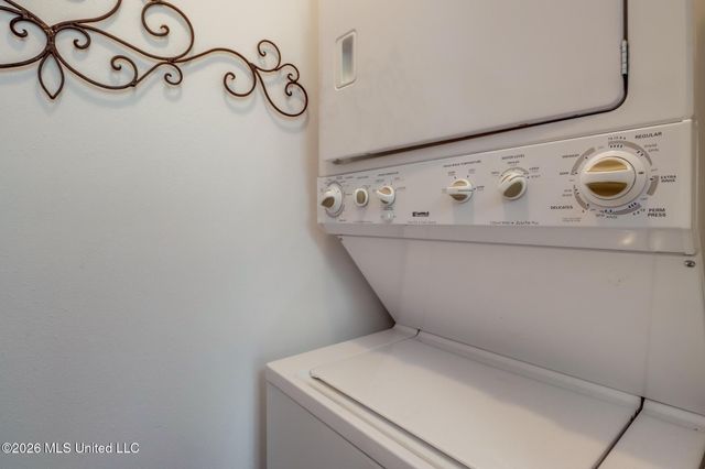 6110 Kiowa Street, Kiln, MS 39556