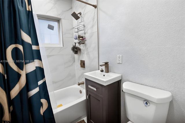 13025 NW 21st Ave, Miami, FL 33167