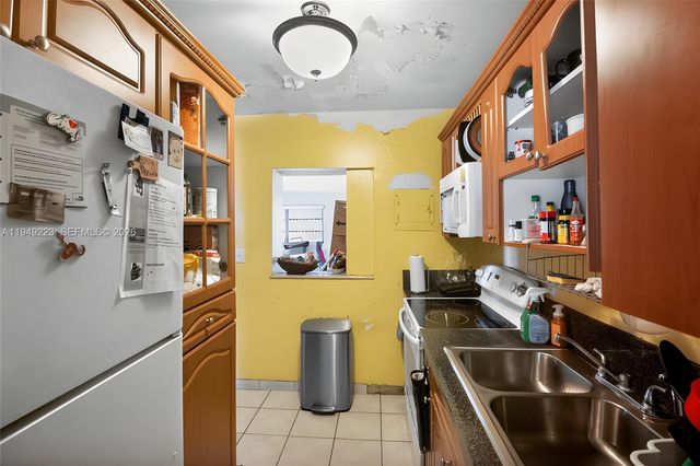 13025 NW 21st Ave, Miami, FL 33167