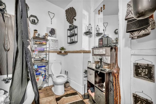 2127 W 100th Street, Cleveland, OH 44102