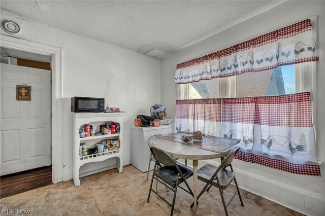 2127 W 100th Street, Cleveland, OH 44102