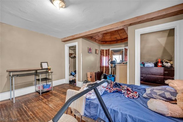 2127 W 100th Street, Cleveland, OH 44102