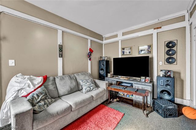 2127 W 100th Street, Cleveland, OH 44102