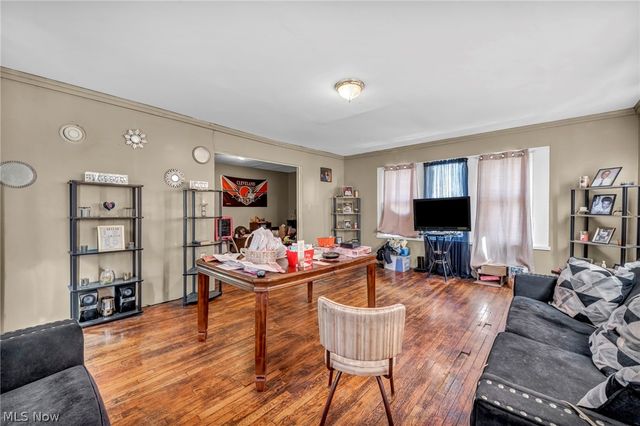 2127 W 100th Street, Cleveland, OH 44102