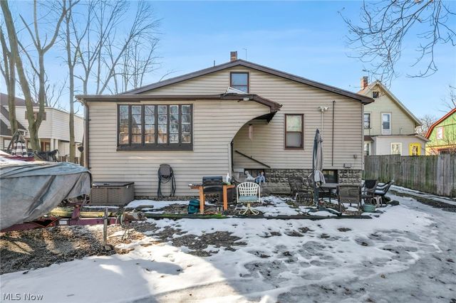 2127 W 100th Street, Cleveland, OH 44102