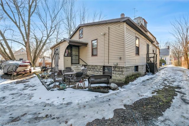 2127 W 100th Street, Cleveland, OH 44102