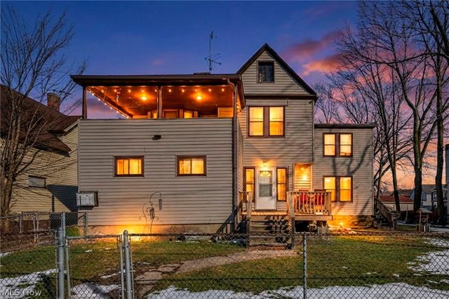 2127 W 100th Street, Cleveland, OH 44102