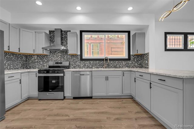 154 McLean Mclean Street, Highland Park, MI 48203