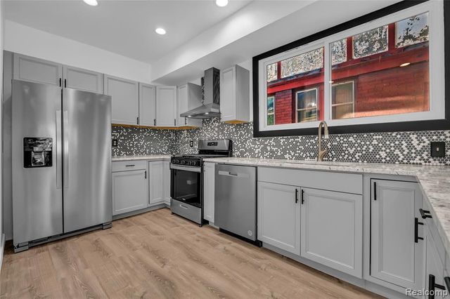 154 McLean Mclean Street, Highland Park, MI 48203