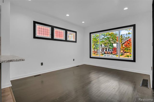 154 McLean Mclean Street, Highland Park, MI 48203