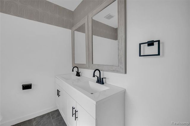 154 McLean Mclean Street, Highland Park, MI 48203