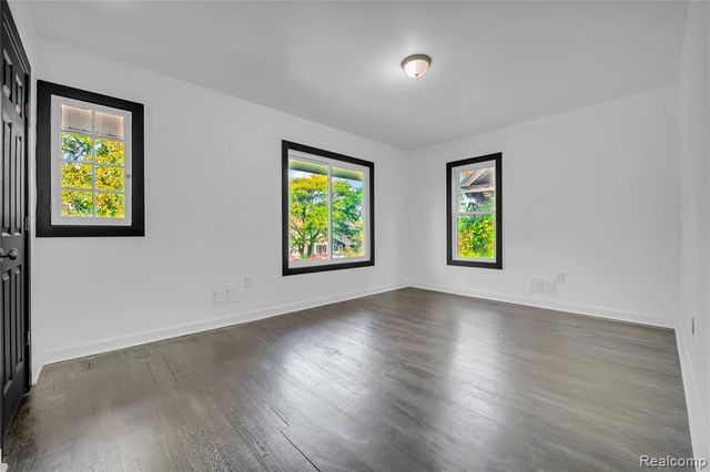 154 McLean Mclean Street, Highland Park, MI 48203