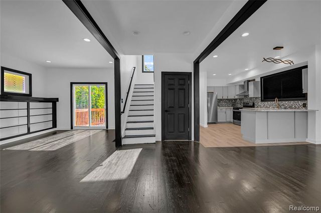 154 McLean Mclean Street, Highland Park, MI 48203