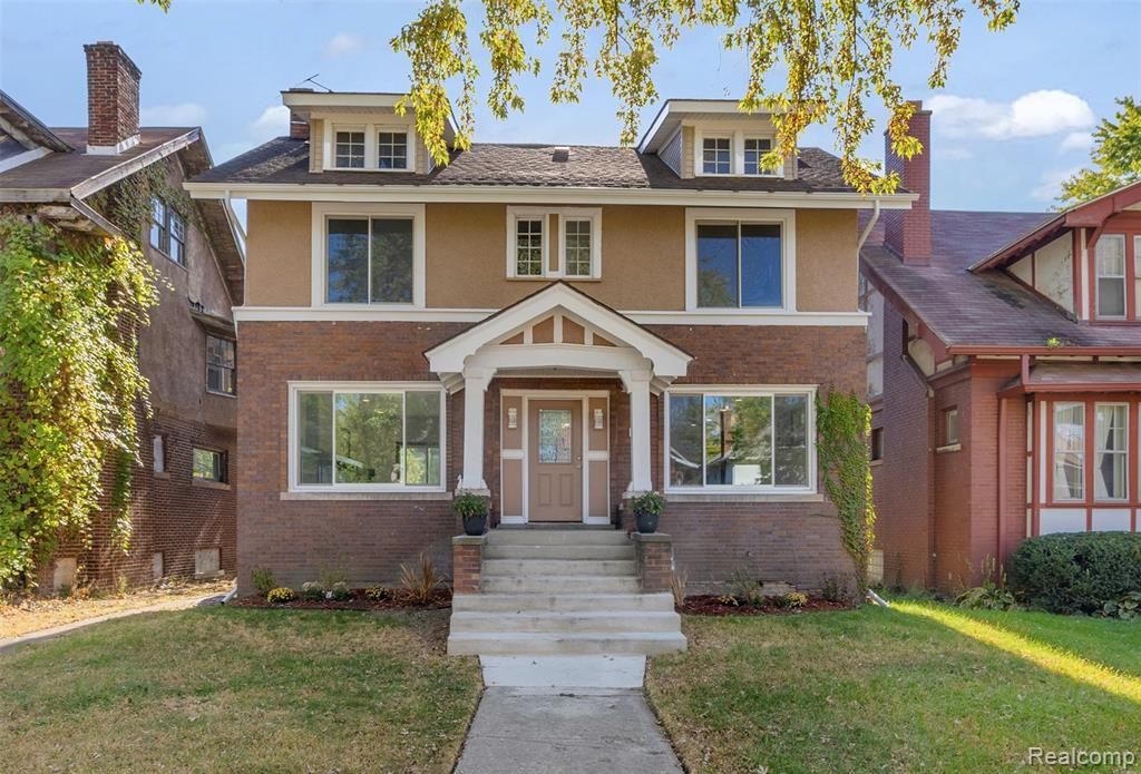 154 McLean Mclean Street, Highland Park, MI 48203
