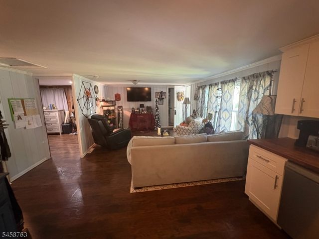 65 Upper Lake Dr, Wantage Twp., NJ 07461