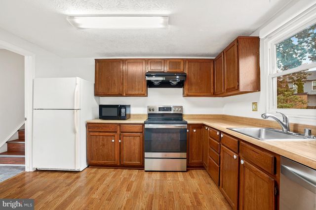 16 CHATTERLY CT, Perry Hall, MD 21128