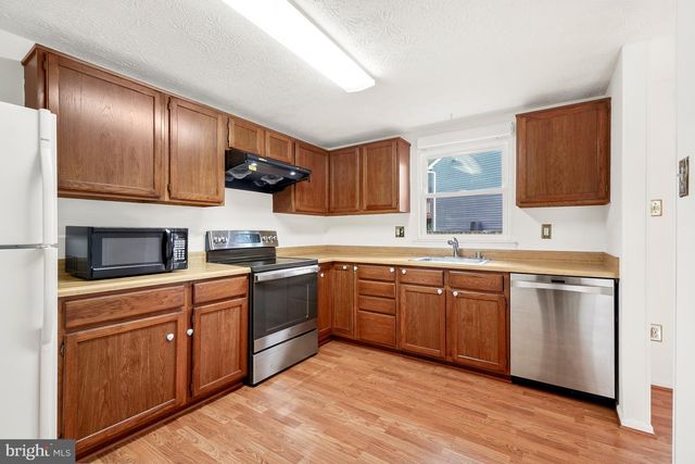 16 CHATTERLY CT, Perry Hall, MD 21128