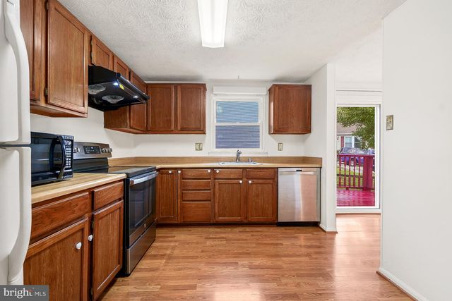 16 CHATTERLY CT, Perry Hall, MD 21128