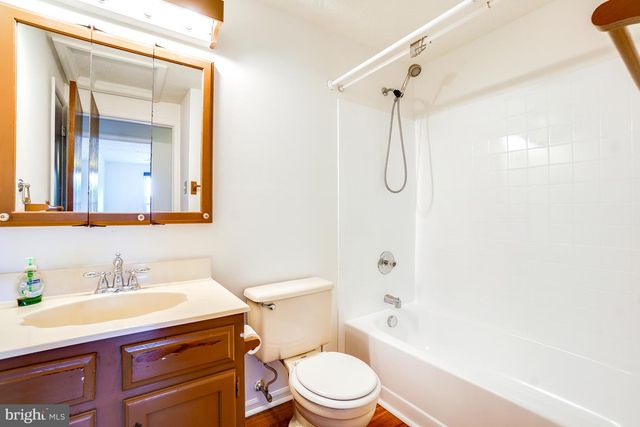 16 CHATTERLY CT, Perry Hall, MD 21128