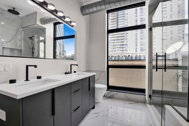 23 N Green Street 303, Chicago, IL 60607