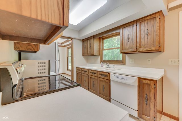 6843 Glacier Drive, Indianapolis, IN 46217
