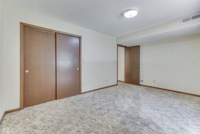 6843 Glacier Drive, Indianapolis, IN 46217