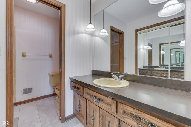 6843 Glacier Drive, Indianapolis, IN 46217