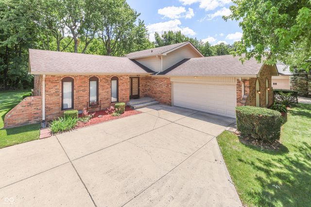 6843 Glacier Drive, Indianapolis, IN 46217