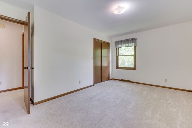 6843 Glacier Drive, Indianapolis, IN 46217