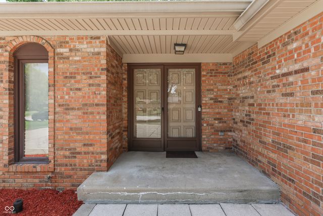 6843 Glacier Drive, Indianapolis, IN 46217