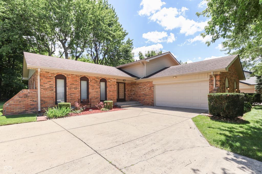 6843 Glacier Drive, Indianapolis, IN 46217