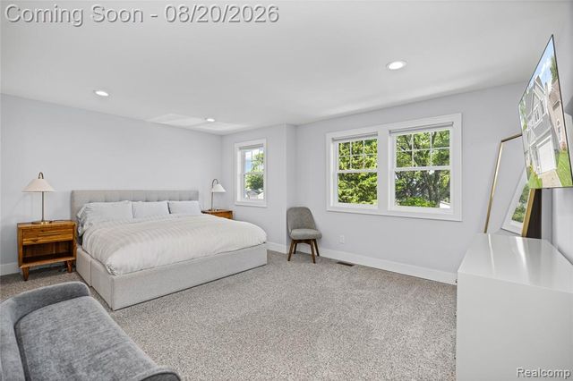 1410 Beachland Boulevard, Waterford, MI 48328