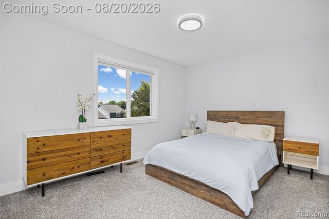 1410 Beachland Boulevard, Waterford, MI 48328