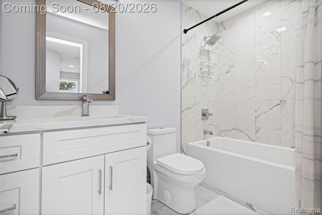 1410 Beachland Boulevard, Waterford, MI 48328