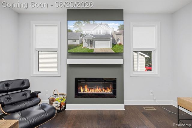 1410 Beachland Boulevard, Waterford, MI 48328