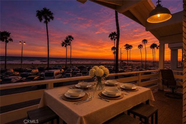 2212 W Oceanfront, Newport Beach, CA 92663