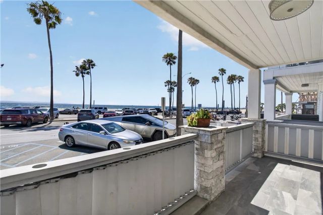 2212 W Oceanfront, Newport Beach, CA 92663