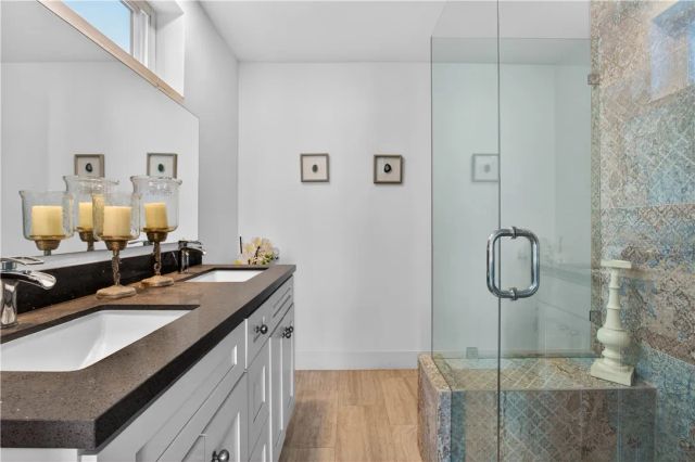 2212 W Oceanfront, Newport Beach, CA 92663